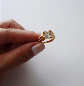 Zircon Ring