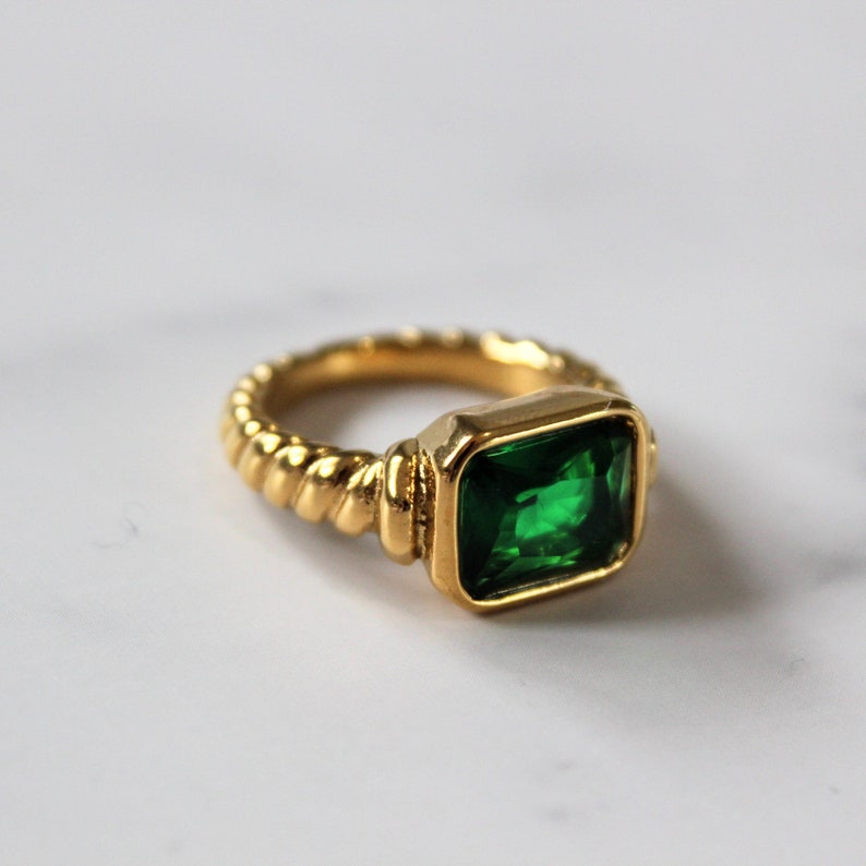 Zircon Ring